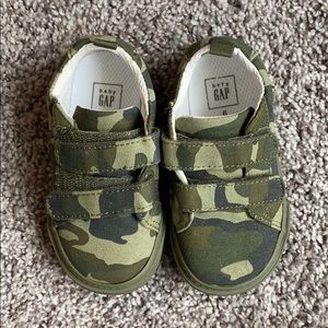 Gap Velcro Tennis Shoes